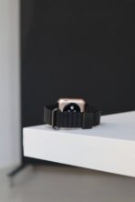 Ремінець LUXURY Magnetic leather 38mm/40mm/41mm/42mm (10 gen.) (black)