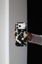 Чохол Pearl Cow 17 Pro Max