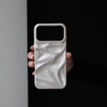 Чохол Venom White + glitter 17 Pro