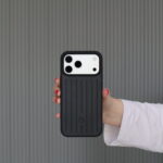 Чохол Rimowa 17 Pro (black)